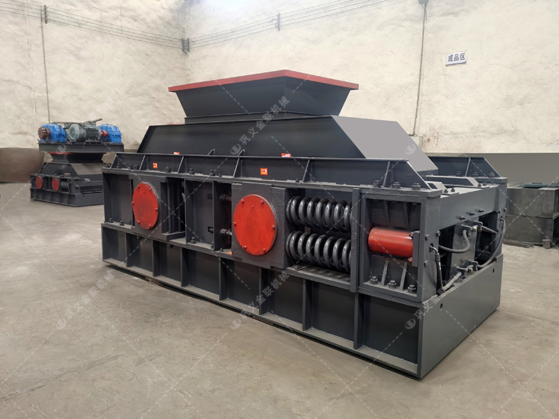 時(shí)產(chǎn)30-300噸玄武巖對(duì)輥制砂機(jī)生產(chǎn)線配置及工藝流程介紹 時(shí)產(chǎn)30-300噸玄武巖對(duì)輥制砂機(jī)生產(chǎn)線配置及工藝流程介紹